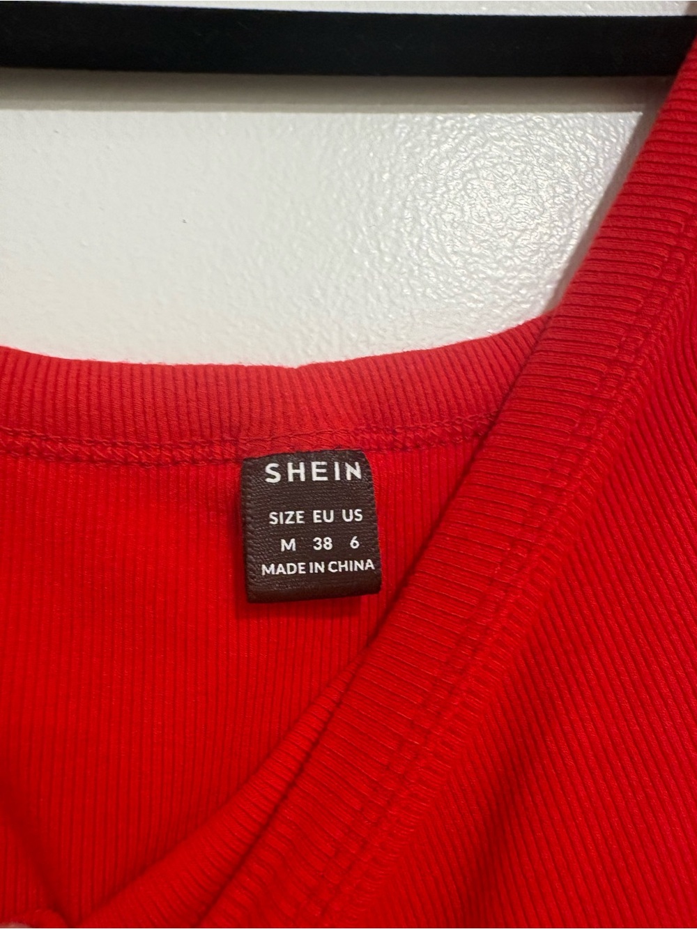 SHEIN Red Ribbed Cropped Tank - Picture 2 of 3